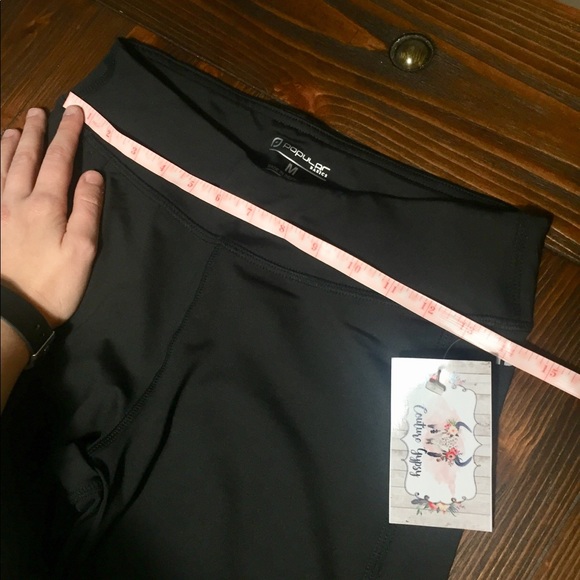 S Left 🆕 Mesh Panel Workout Leggings - Picture 5 of 8